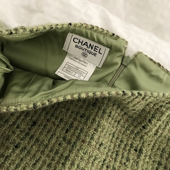 Chanel skirt suit - Picture 7 of 7